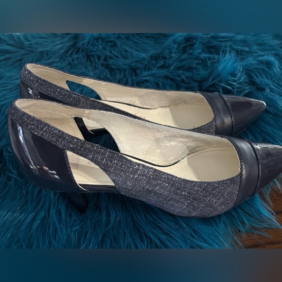 Anne Klein iFlex kitten heels 7.5 denim embellishment. Professional, Preppy - Picture 2 of 5
